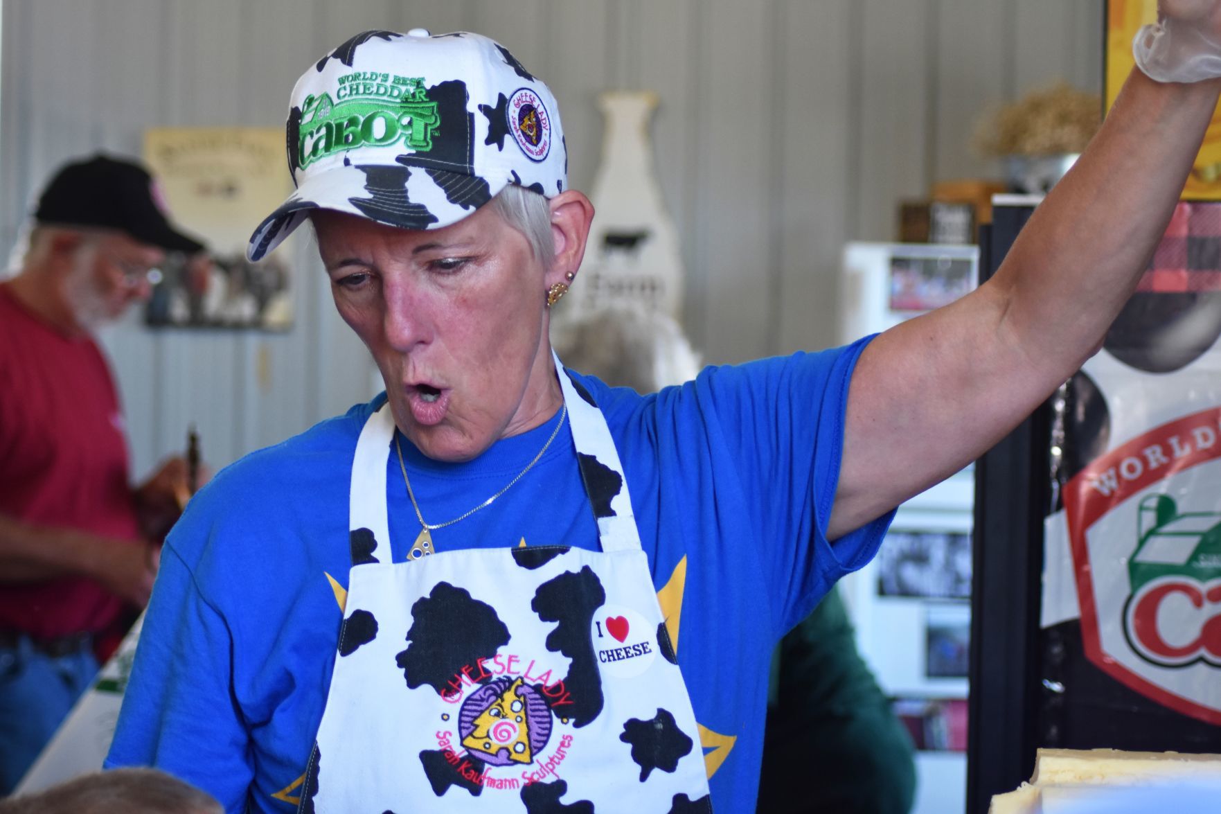 Cheese sculptor